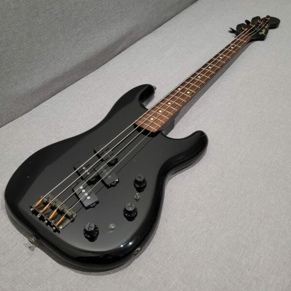 Fender Precision Bass PB-555 Boxer - obrazek 3